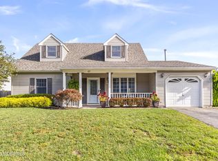 47 Yellowstone Ln, Howell, NJ 07731