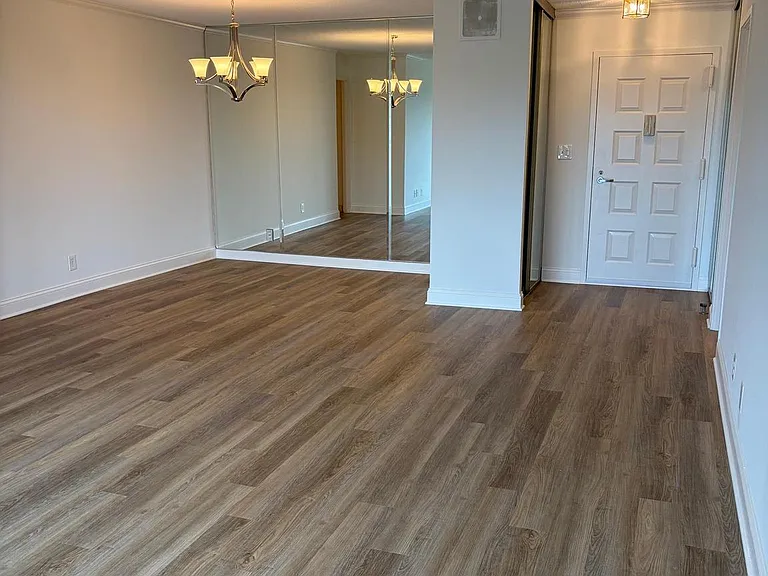 8370 Greensboro Dr #1019 — Photo 42