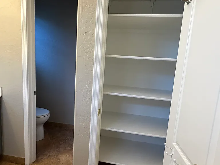1850 W Desert Ln — Photo 20