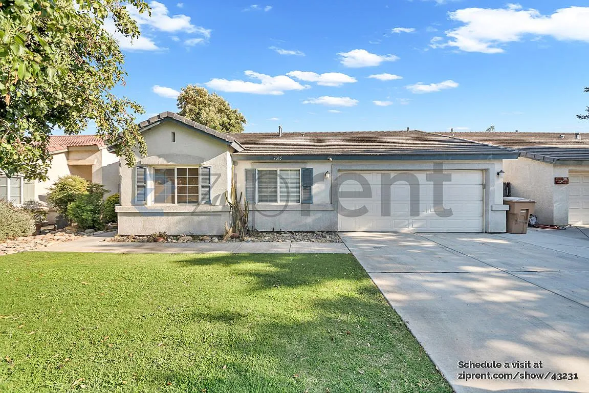 3 bed, 1264 sqft, $2,205 — Photo 1