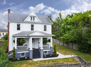 411 Maple St, Roaring Spring, PA 16673