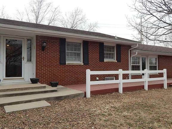 5th image of 3224 Lakeshore Dr