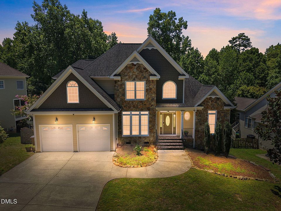 1st image of 223 Kinvara Ct
