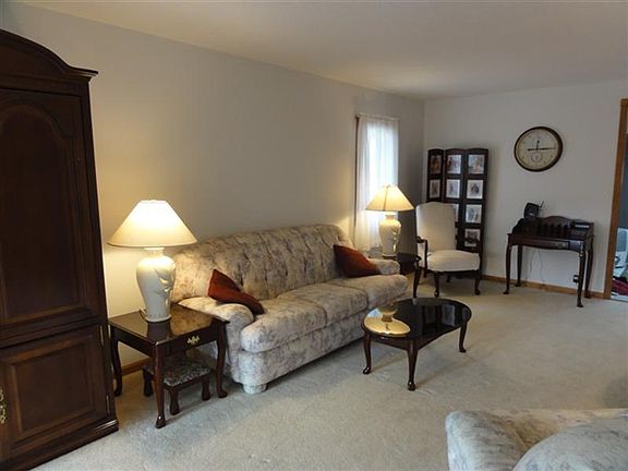 4th image of 8666 N Black Oak Dr