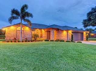 117 Palm Cir, Palm Shores, FL 32940