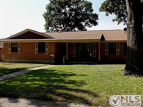 1st image of 1512 Oak Vista Dr