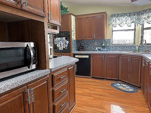 4th image of 103 Oakridge Dr #1142
