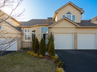 688 Aspen Dr, Romeoville, IL 60446