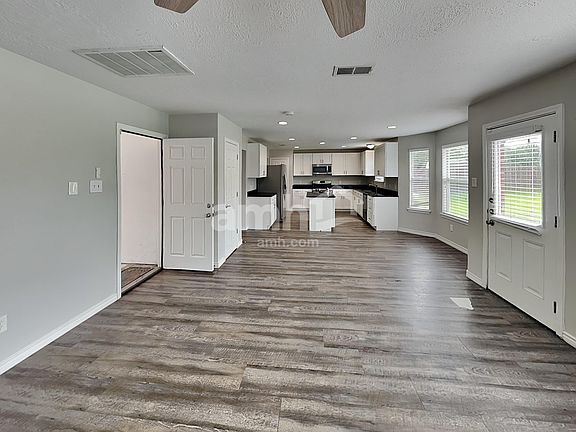 5th image of 14006 Honey Bee Ct