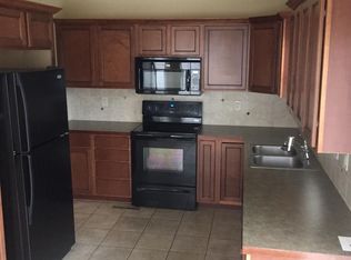 6221 E Oxford St, Wichita, KS 67220