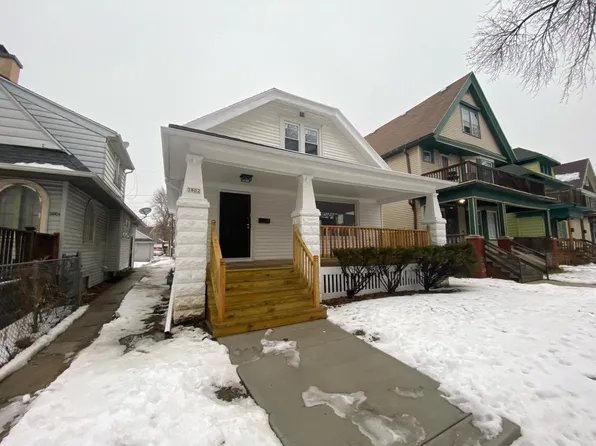 3802 West Roberts STREET, Milwaukee, WI 53208