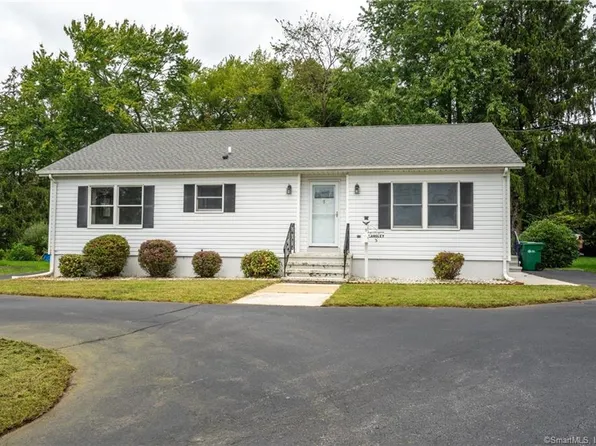 5 Lois Avenue, Waterford, CT 06385