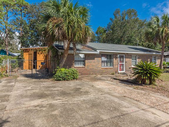 3rd image of 329 Oakland Cir
