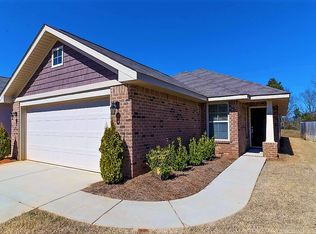 453 Summit Lakes Dr, Athens, AL 35613