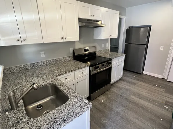 65 West St APT 1, Worcester, MA 01609