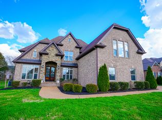 905 Larkspur Ln, Lebanon, TN 37087