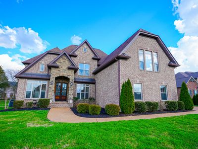 905 Larkspur Ln, Lebanon, TN, 37087