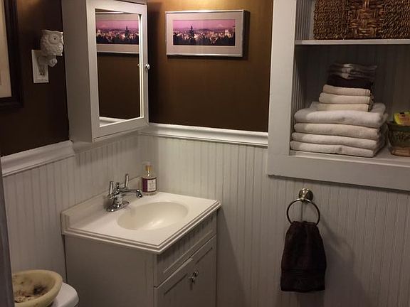 Downstairs/Guest Bath