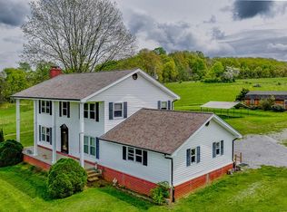 207 Pleasant View Rd, Rose Hill, VA 24281