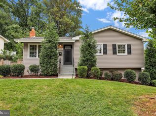 13005 Saint Charles Pl, Rockville, MD 20853