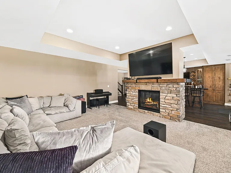 1626 Twisted Oak Ct — Photo 33
