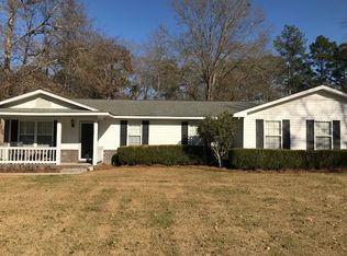 90 Pike Ln, Ridgeland, SC 29936