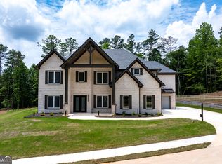 2111 E Maddox Rd, Buford, GA 30519