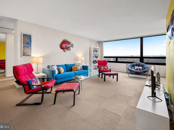 4000 N Charles St Unit 1605, Baltimore, MD 21218