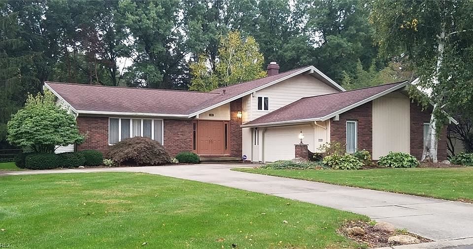 1st image of 128 Stonyridge Dr