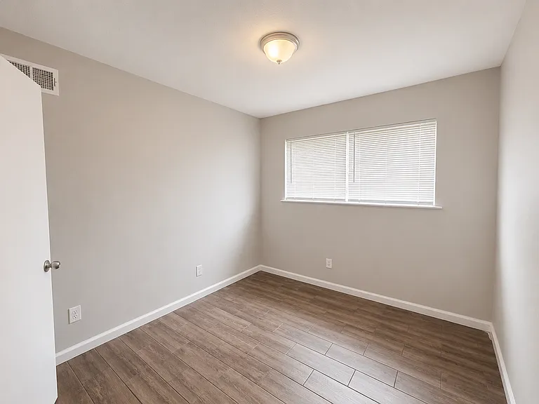 3718 Canary Cv W — Photo 9
