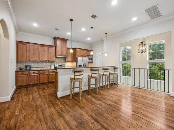 1112 Peveto St #C, Houston, TX 77019
