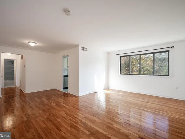 11514 Bucknell Dr APT 124, Wheaton, MD 20902