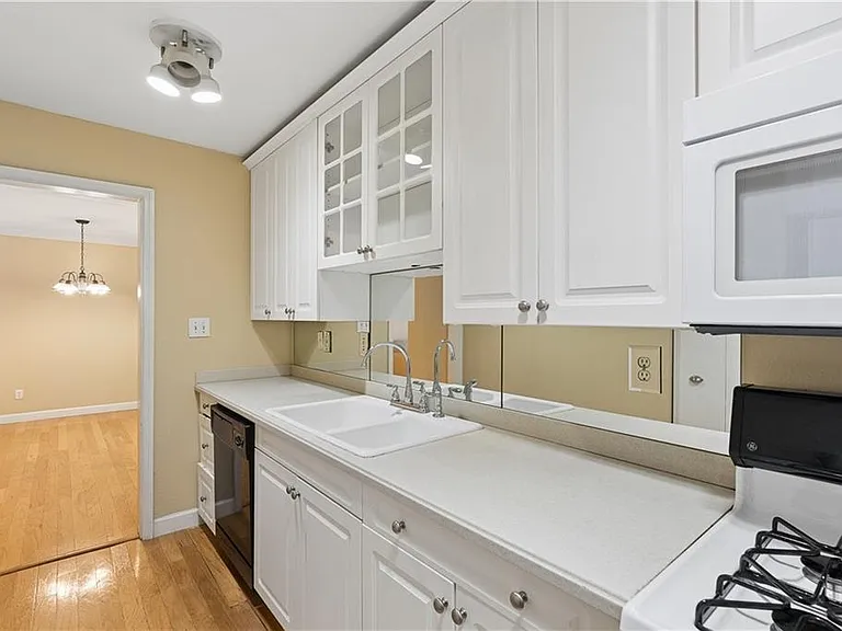 395 Pharr Rd NE #308 — Photo 9