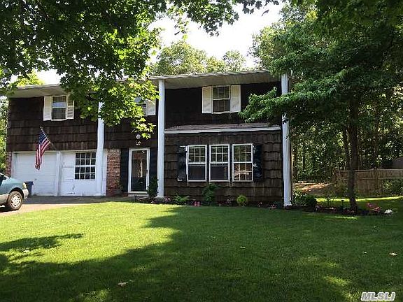 2nd image of 22 Northridge Dr