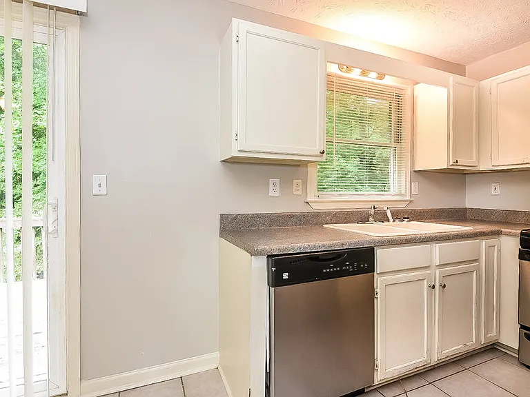 131 Aztec Way SE — Photo 10