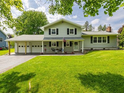 33 Meadow Dr, Webster, NY, 14580