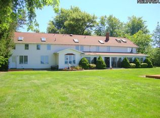 6739 Lake Rd W, Geneva, OH 44041