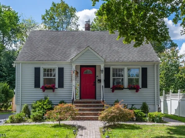 104 Ravine Ave, West Caldwell Twp., NJ 07006