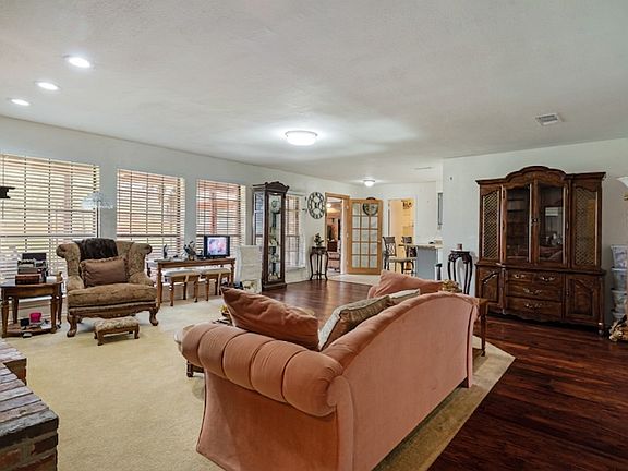 3rd image of 1920 Tudor St
