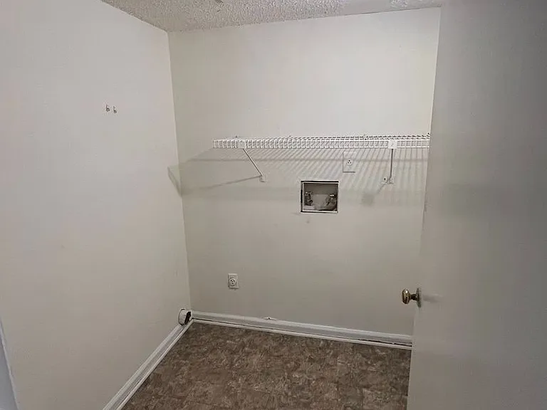 2633 Dorian Drive — Photo 8