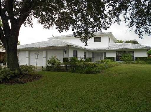 Home For Sale In Country Club Estates