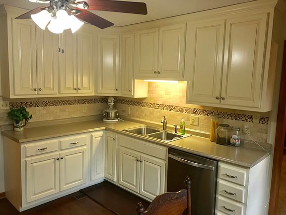 5th image of 3521 Greywolfe Dr