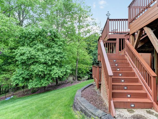 419 Fawns Run Morganville Nj 07751 Zillow