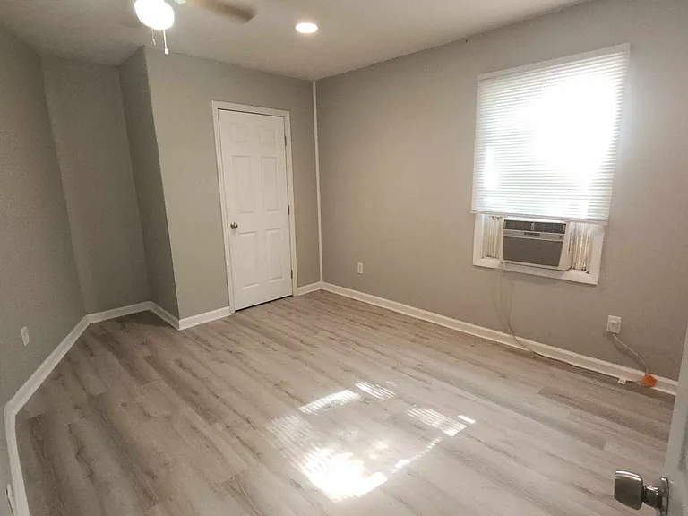 6113 Warner Rd — Photo 10