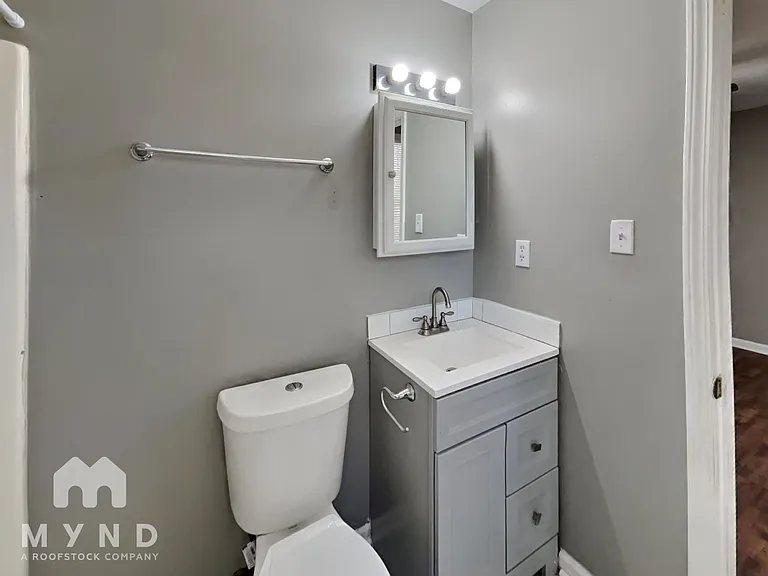 759 Olympic St — Photo 9