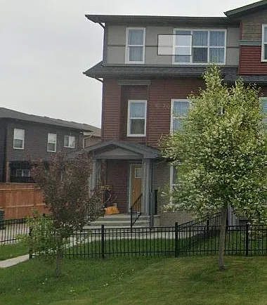 327 Walgrove Blvd SE #327