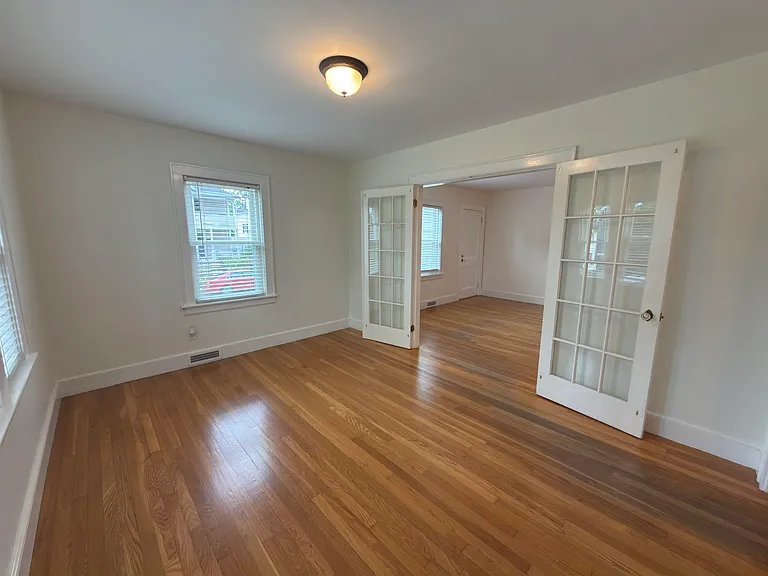 573 Spruce St — Photo 10