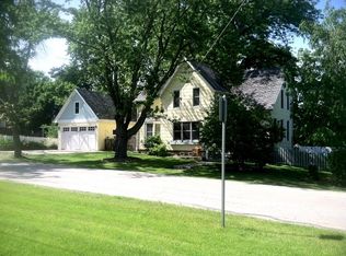 202 N Summit St, Wheaton, IL 60187