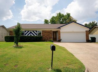 4310 Willow Crest Dr, Arlington, TX 76017