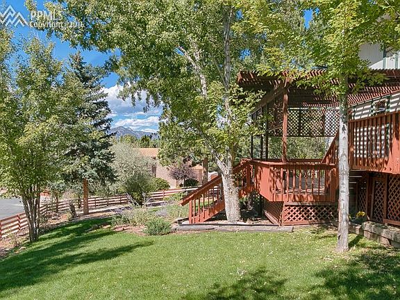 Beautifully landscaped lot!